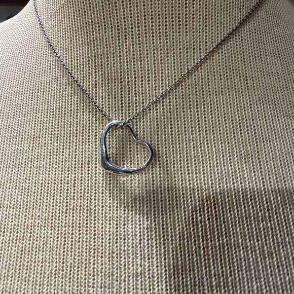 Tiffany & Co Peretti Silver Heart Pendant Necklace